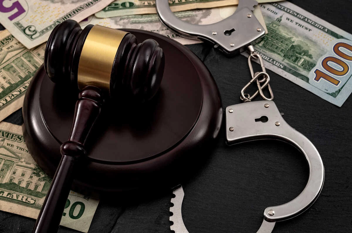A bail bonds agent assisting a client in Central California, ensuring a quick and confidential release with 24/7 support.