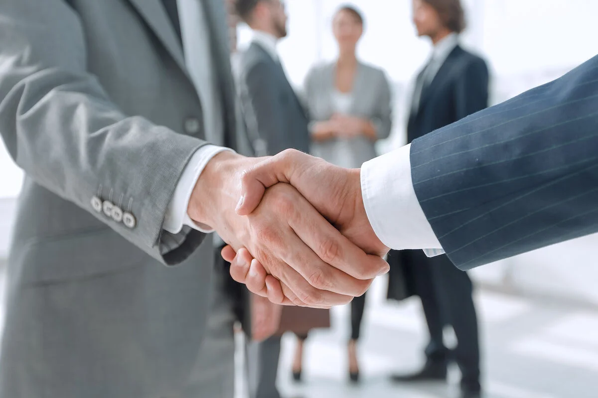 Professional bail bond agents assisting attorneys with client referrals for fast and reliable bail services.